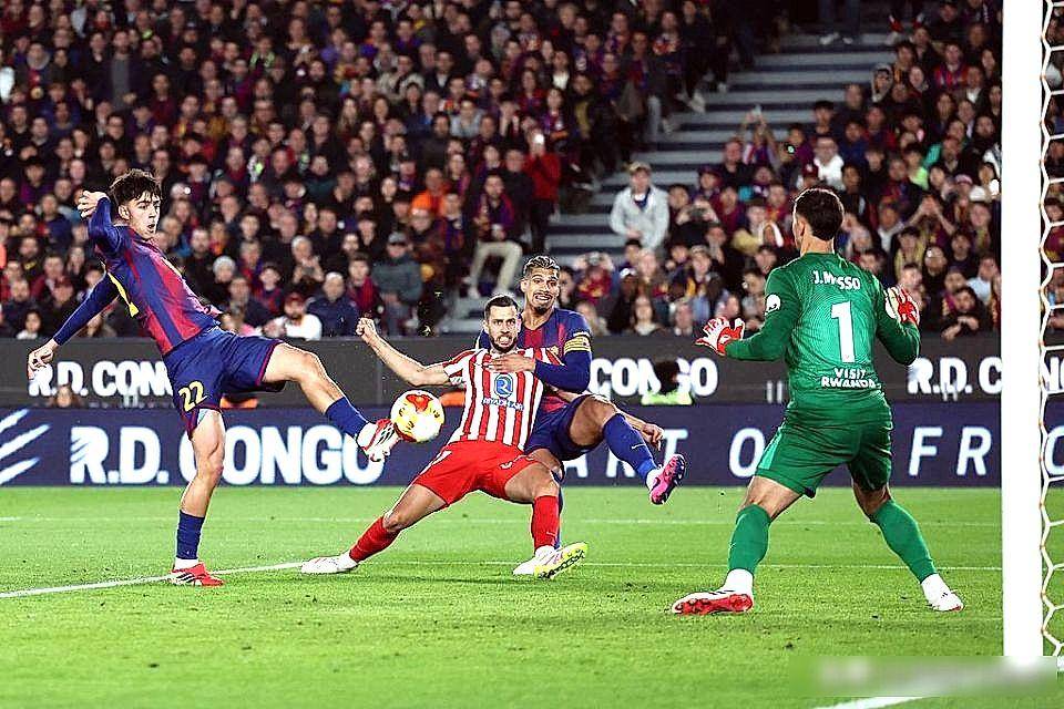 这18岁小子，让弗里克一个月真香！巴萨中场新王要来了？